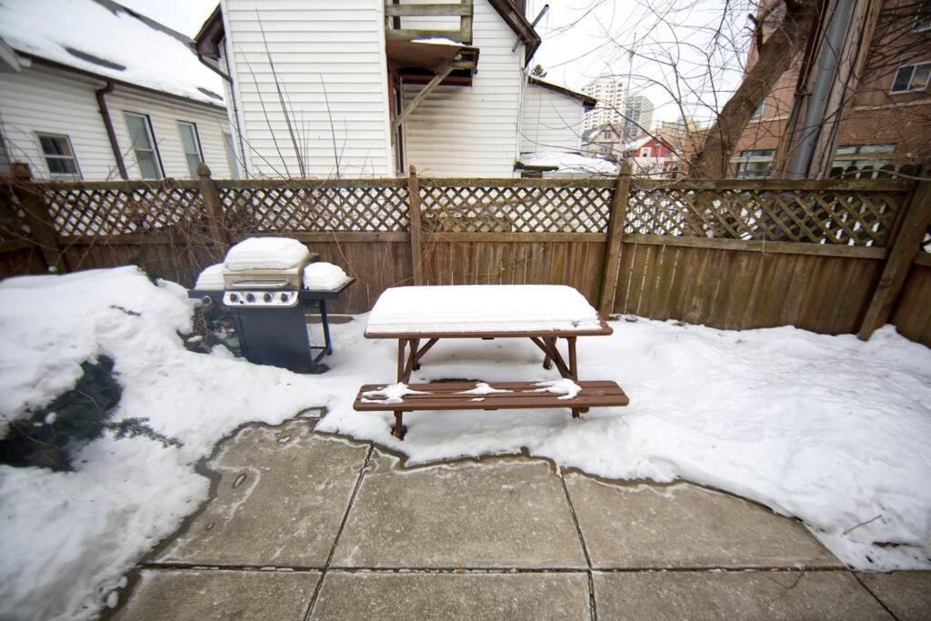 Ferienwohnung Tucked Away Off Brady - 4 Beds Milwaukee Exterior foto